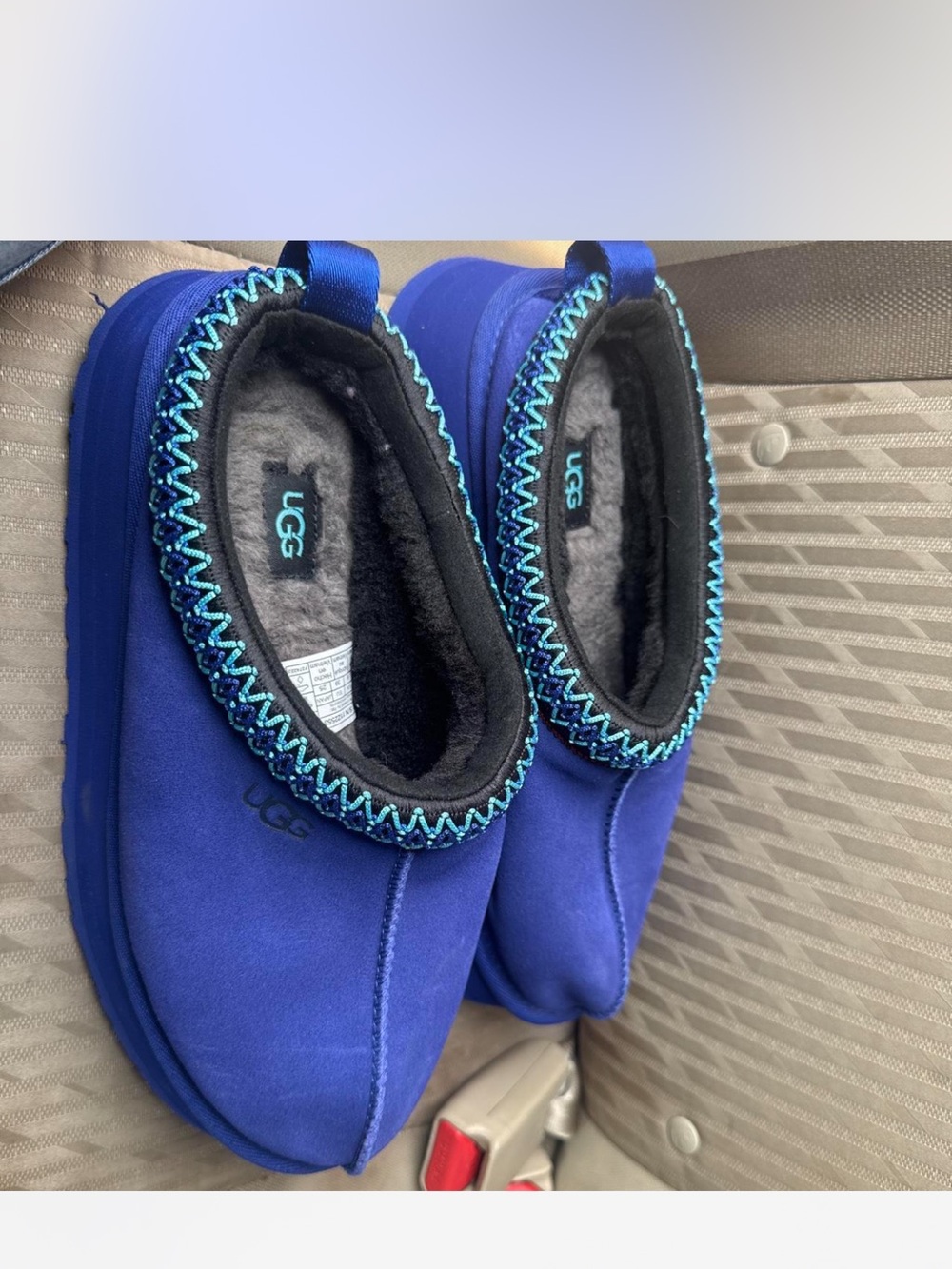 UGG Tasman Blue Suede Cozy Slip-On - Picture 3 of 3